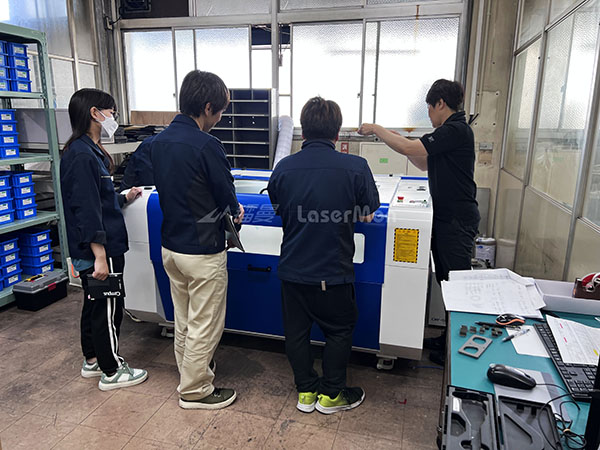High speed co2 laser engraving cutting machine for nonmetals customer site